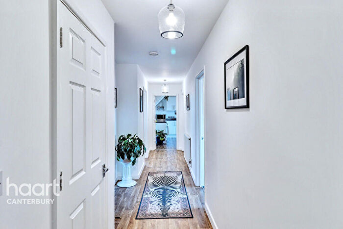 2 Bedroom Apartment For Sale In The Sycamores, Canterbury, CT3