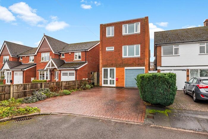 3 Bedroom Detached House For Sale In Wakefield Close, Boldmere, Sutton Coldfield, B73
