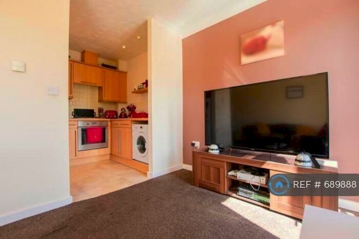 1 Bedroom Flat To Rent In Northfield, Birmingham, B31