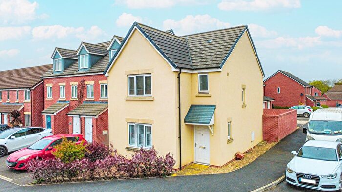 3 Bedroom Detached House For Sale In Hob Close, Monkton Heathfield, Taunton., TA2