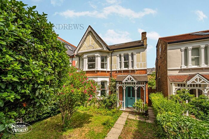 5 Bedroom Terraced House For Sale In The Avenue, Ealing, W13