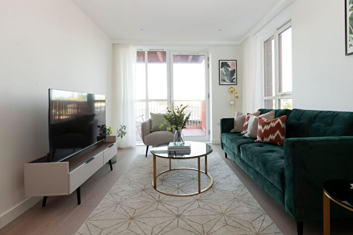 2 Bedroom Flat For Sale In Fulton Road, Wembley, HA9