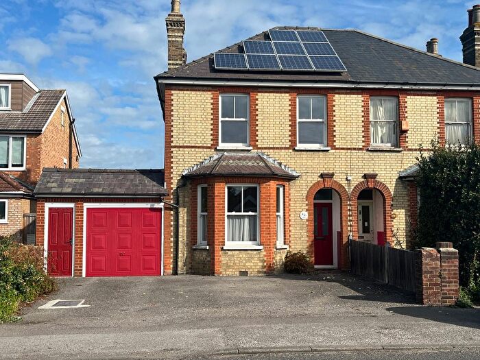 3 Bedroom Semi-detached House For Sale In Feltham Hill Road, Ashford, TW15