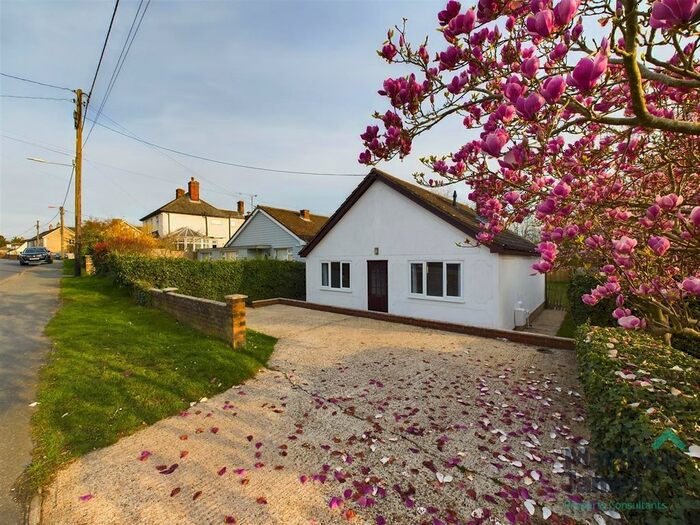 2 Bedroom Detached Bungalow To Rent In Station Road, Tiptree, Colchester, CO5