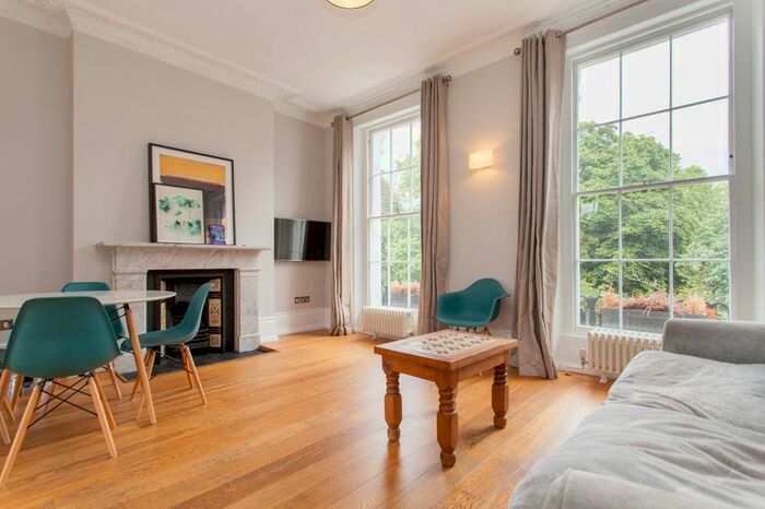 2 Bedroom Flat To Rent In Thornhill Square, London, N1