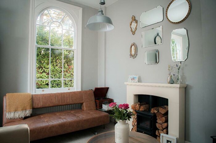 2 Bedroom Apartment To Rent In Vernon Road, Edgbaston, Birmingham, B16
