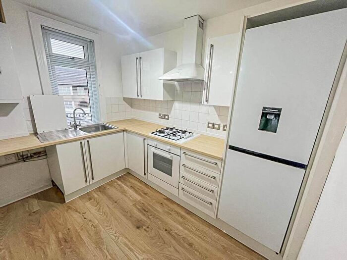 1 Bedroom Apartment For Sale In Muller Road, Horfield, Bristol, BS7