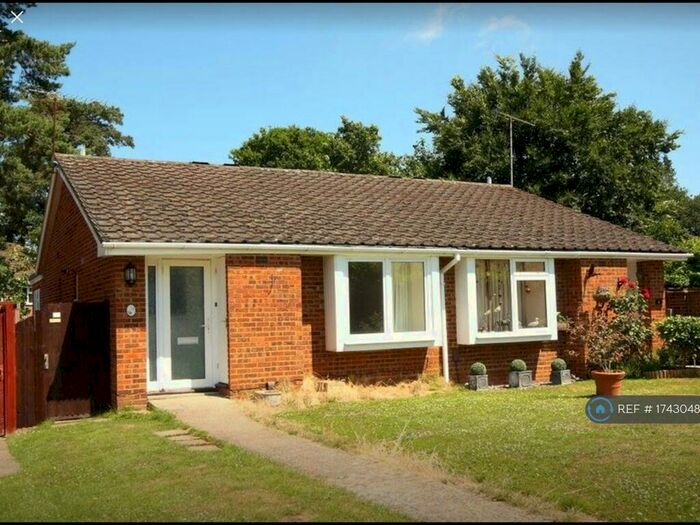 2 Bedroom Bungalow To Rent In Denvale Walk, Woking, GU21