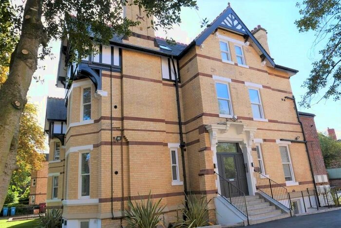 2 Bedroom Flat To Rent In Wood Road, Manchester, M16