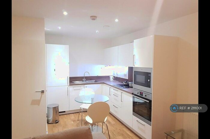 1 Bedroom Flat To Rent In Bramwell Way, London, E16