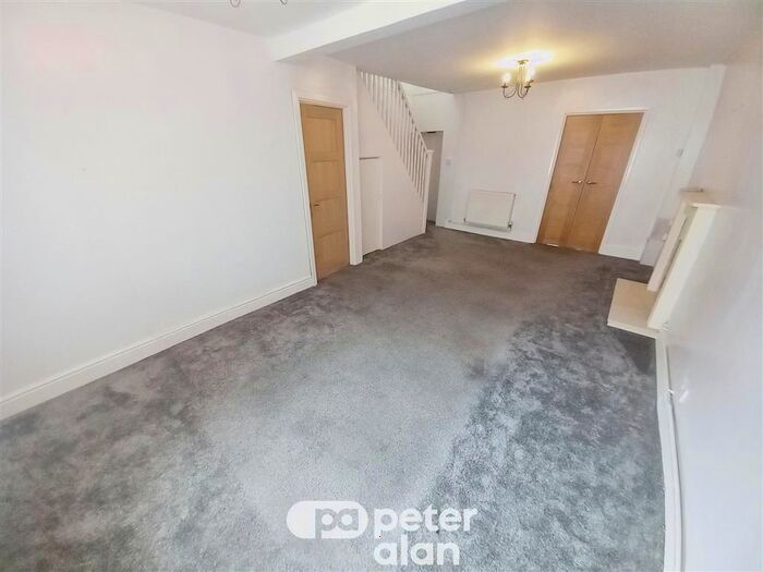 3 Bedroom Terraced House To Rent In Oak Street, Aberdare, CF44
