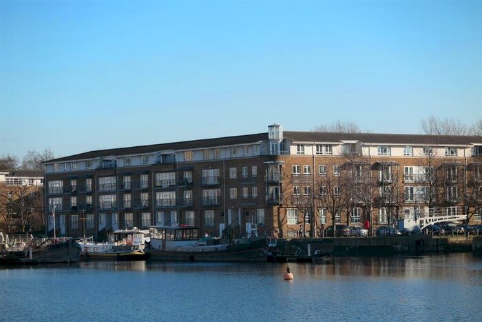 2 Bedroom Apartment To Rent In Rainbow Quay, Surrey Quays, SE16