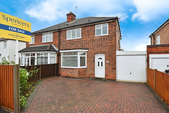 3 Bedroom Semi Detached House For Sale In Wanlip Lane, Leicester, Leicestershire, LE4