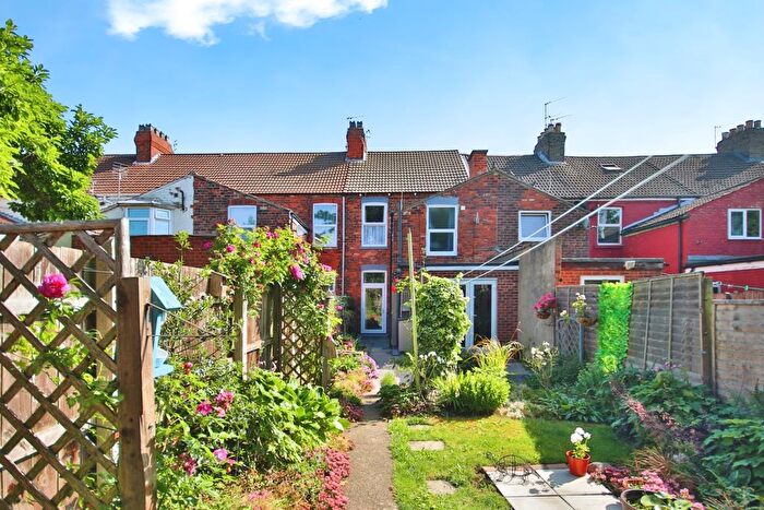 3 Bedroom Terraced House For Sale In Jalland Street, Hull, HU8