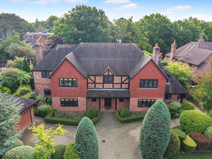 5 Bedroom Detached House For Sale In Ledborough Gate, Beaconsfield, Buckinghamshire, HP9