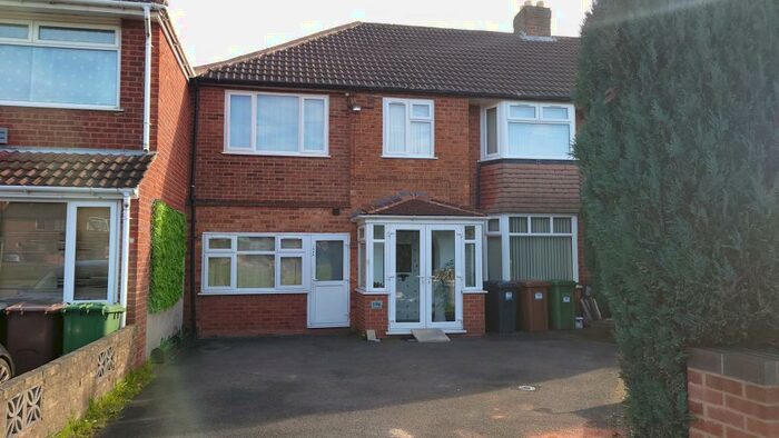 1 Bedroom Apartment To Rent In Hobs Moat Road, Solihull, B92