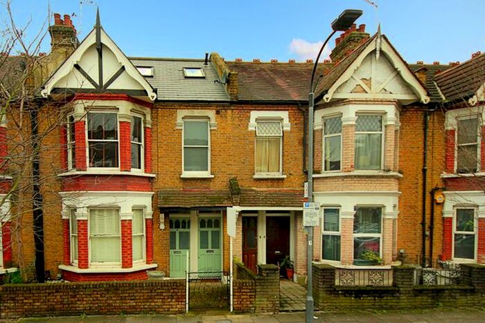 Studio To Rent In Eynham Road, London, W12