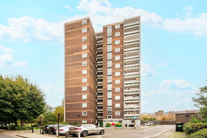 2 Bedroom Flat To Rent In Mardyke House, Crosslet Street, London, , Elephant And Castle, London, SE17