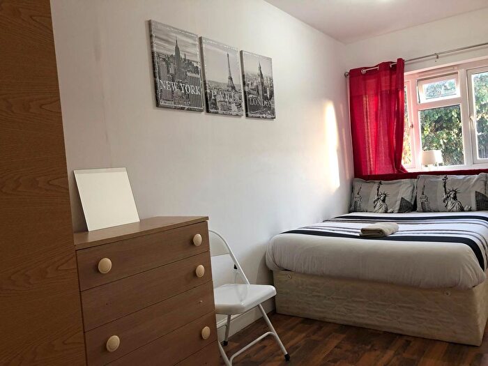 4 Bedroom Terraced House To Rent In St. Heliers Road, London, Greater London, E10