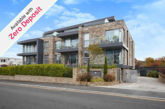 3 Bedroom Flat To Rent In Salterns Way, Poole, BH14