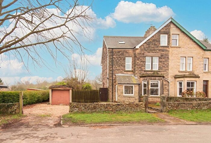 4 Bedroom Semi-Detached House To Rent In Greendale Avenue, Holymoorside, S42