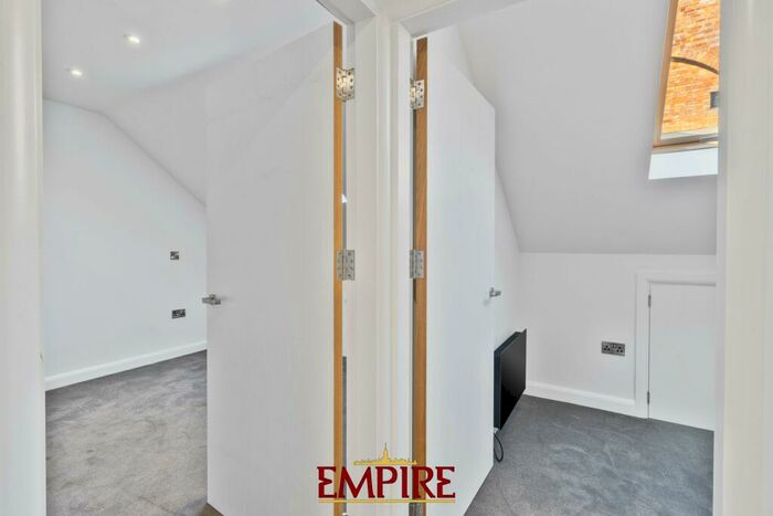 2 Bedroom Apartment For Sale In The Maltings, Wetmore Road, Burton-On-Trent, DE14