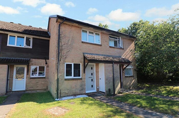 2 Bedroom Terraced House For Sale In Newbridge, Netley Abbey, SO31