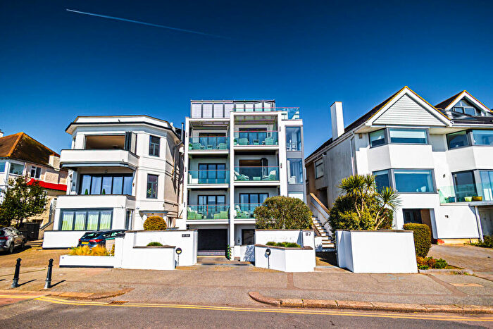 2 Bedroom Apartment To Rent In Chalkwell Esplanade, Westcliff-on-sea, SS0