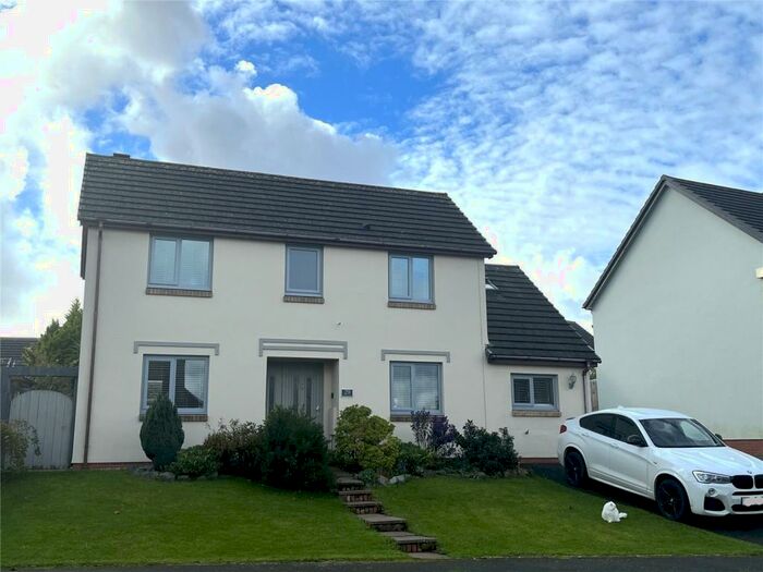 Houses for sale & to rent in SA73 1ER, Leonardston Road, Neyland West