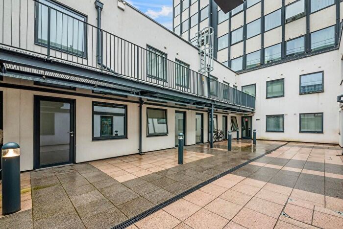 Studio To Rent In Spring Villa Road, Edgware, Middlesex, HA8