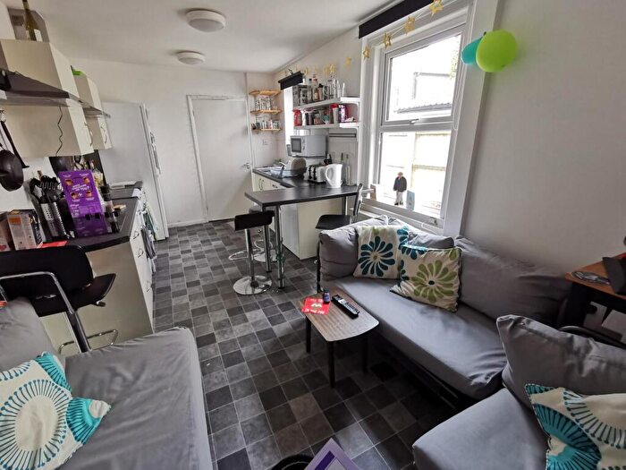 5 Bedroom Terraced House To Rent In Brunswick Road, Norwich, NR2