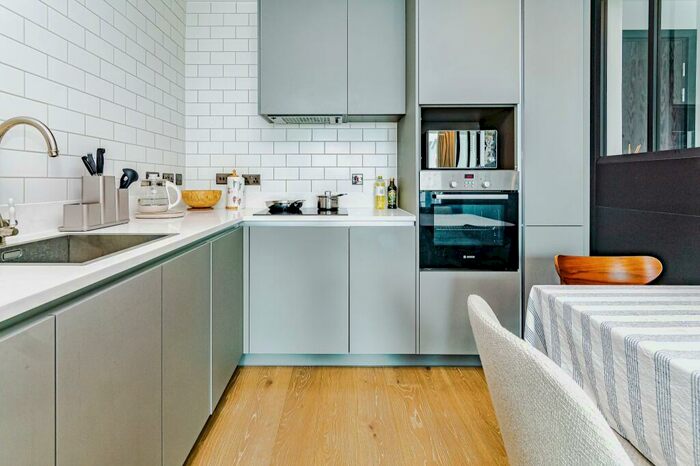 1 Bedroom Flat To Rent In High Street, CR0