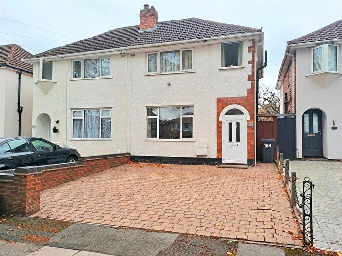 2 Bedroom Semi-Detached House For Sale In Cranes Park Road, Sheldon, Birmingham, B26