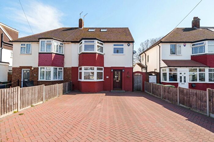 4 Bedroom Semi Detached House For Sale In Riverside Road, Sidcup, DA14