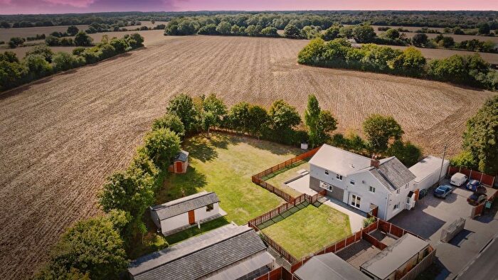 5 Bedroom Detached House For Sale In Coggeshall Road, Stisted, Braintree, CM77