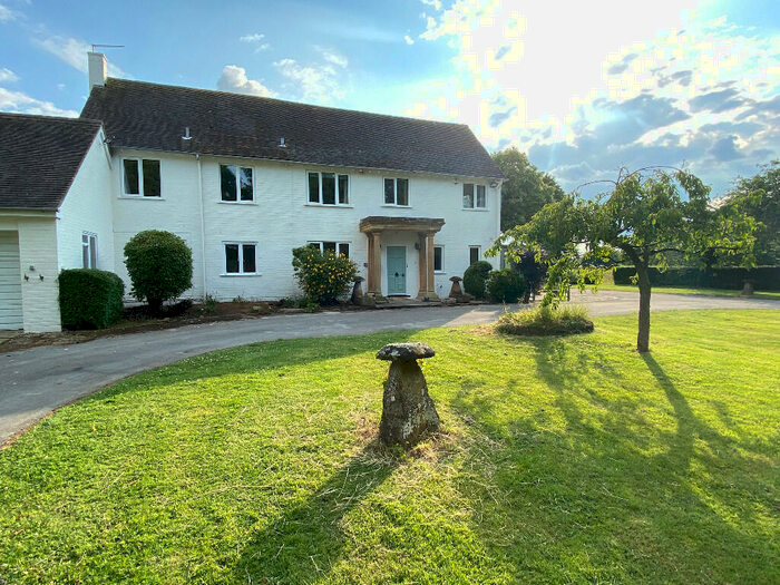 3 Bedroom Detached House To Rent In Bush Heath Road, Harbury, CV33