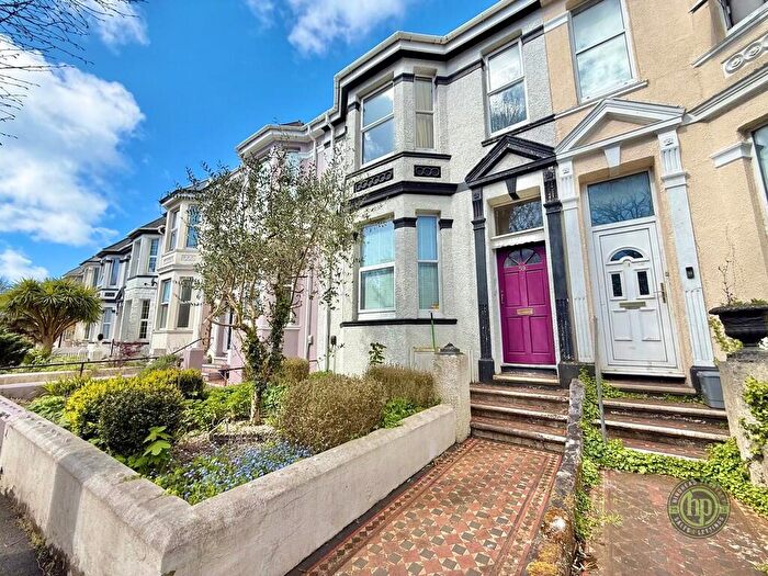 2 Bedroom Flat For Sale In Moor View, Keyham, Plymouth, PL2