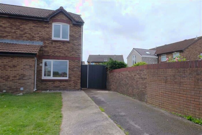 3 Bedroom End Of Terrace House To Rent In Enfield Drive, Barry, Vale Of Glamorgan, CF62