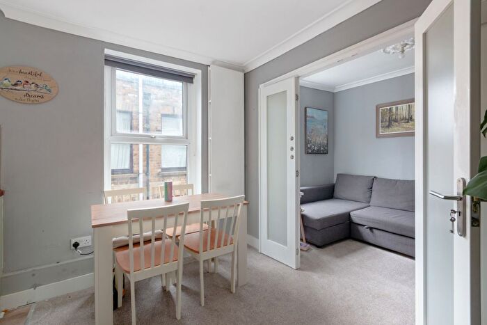 1 Bedroom Flat For Sale In Brighton Terrace, London, SW9
