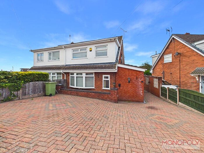 3 Bedroom Semi Detached House For Sale In Pen-Y-Cae, Wrexham, LL14