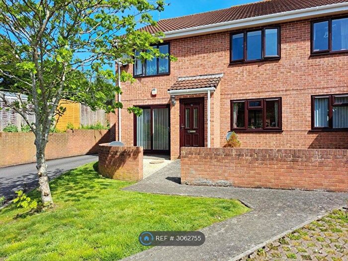 1 Bedroom Flat To Rent In St.Leonards Court, Yeovil, BA20