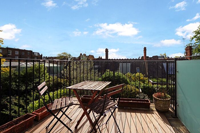 1 Bedroom Flat To Rent In Fitzroy Road, Primrose Hill, NW1