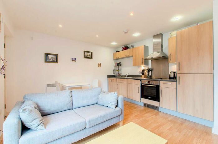 1 Bedroom Flat To Rent In Eastside Mews, Bow, London, E3