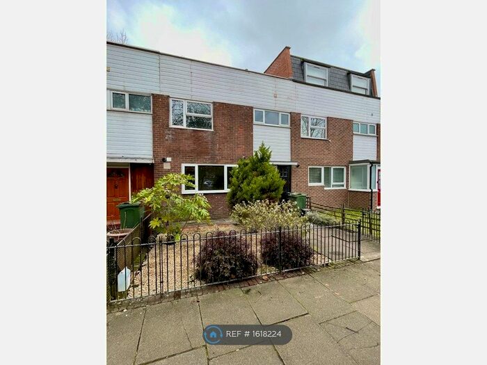 2 Bedroom Terraced House To Rent In Brixton, London, SW2