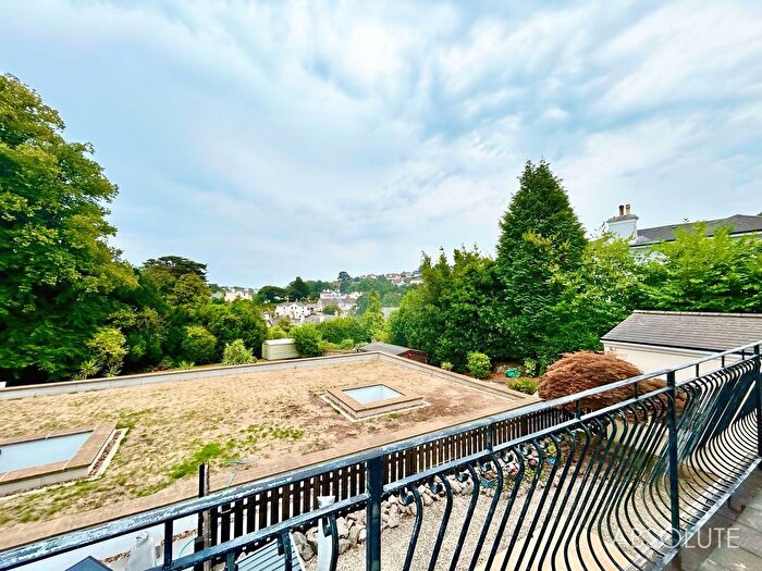 2 Bedroom Flat To Rent In Babbacombe Road, The Hollies, TQ1