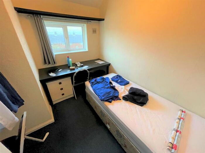 3 Bedroom Terraced House To Rent In Davey Drive, Brighton, BN1