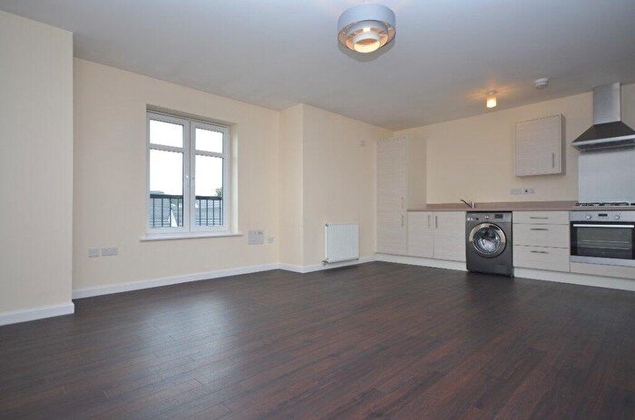 2 Bedroom Flat To Rent In Fairfield Gardens, Edinburgh, Midlothian, EH10