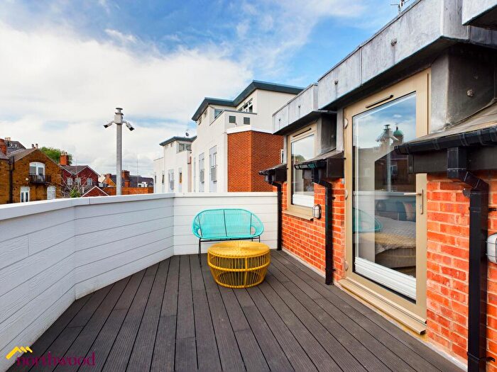 Studio To Rent In Calthorpe Street, Banbury, OX16