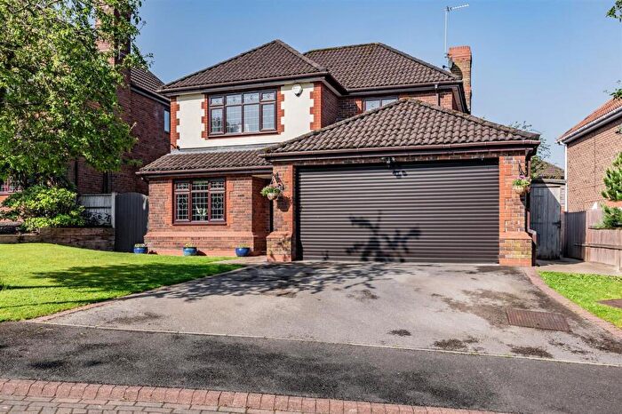 4 Bedroom Detached House For Sale In Burwardsley Way, Kingsmead, Cheshire, CW9