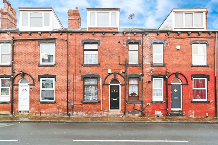 2 Bedroom Terraced House For Sale In Whingate Grove, Leeds, LS12